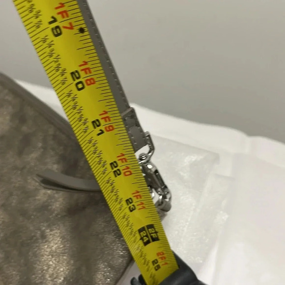 Stella & Dot 2-in-1 Clutch Adjustable Strap Cross Body Faux Distressed Metallic - Picture 6 of 8